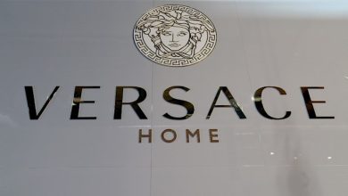 VERSACE HONG KONG TİŞÖRTLERİ İÇİN ÖZÜR DİLEDİ